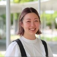 本郷 理英子