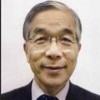 山崎　貞雄