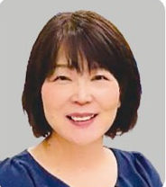 安藤真知子 氏